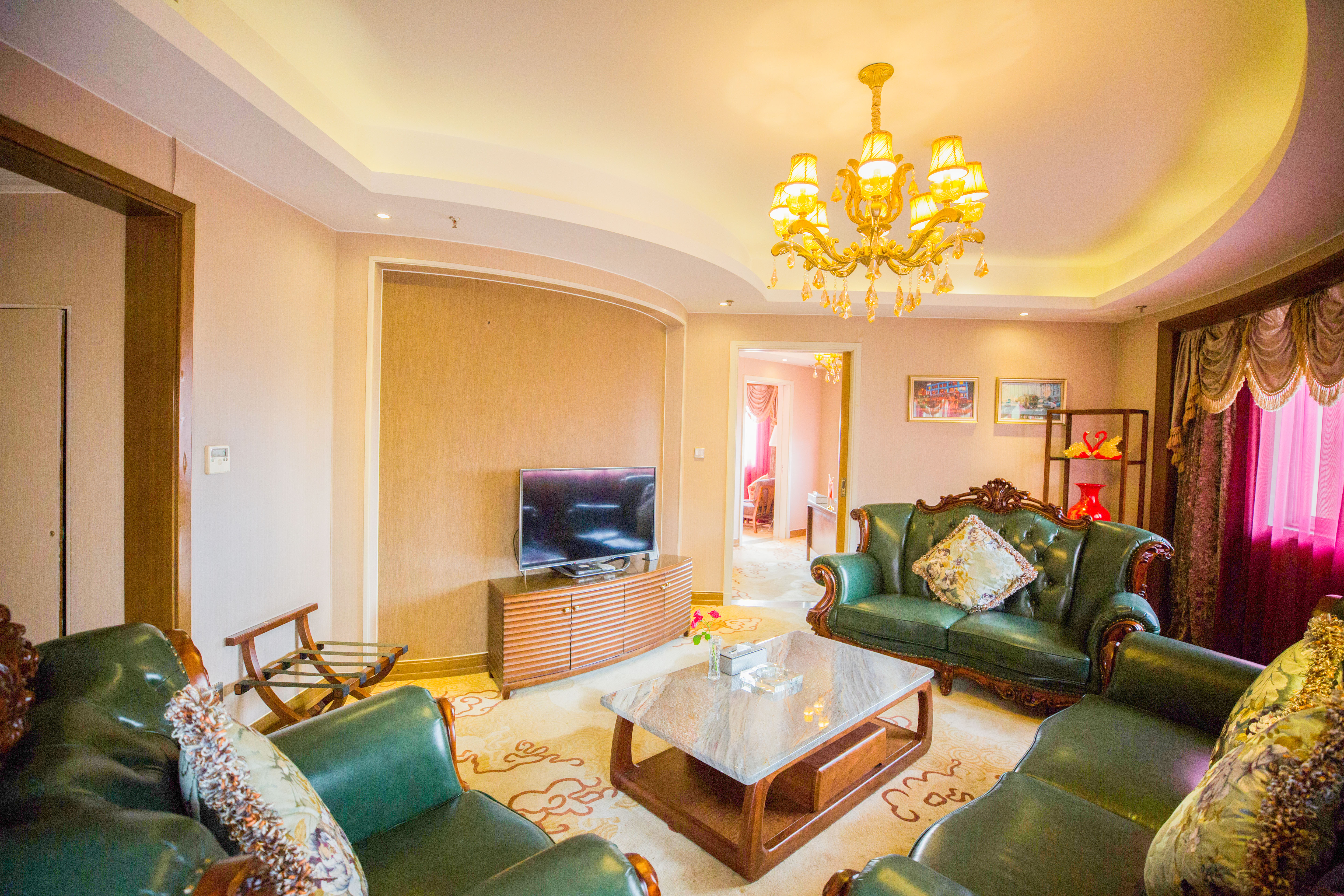 玻璃悬索奇观豪华套房