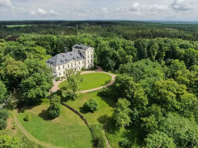 Chateau Mcely Hotele w: 