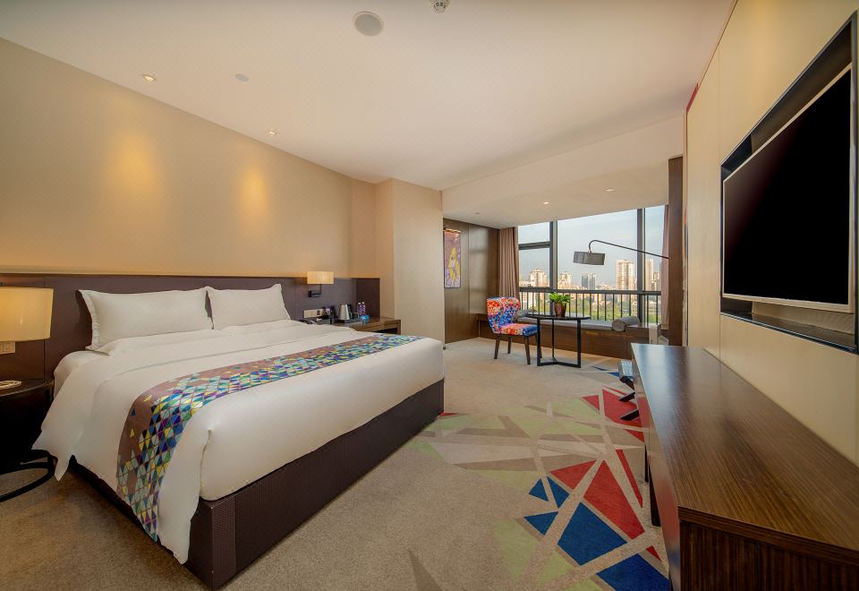 品質景觀大床房（180°正湖景+小冰箱+電動窗簾）