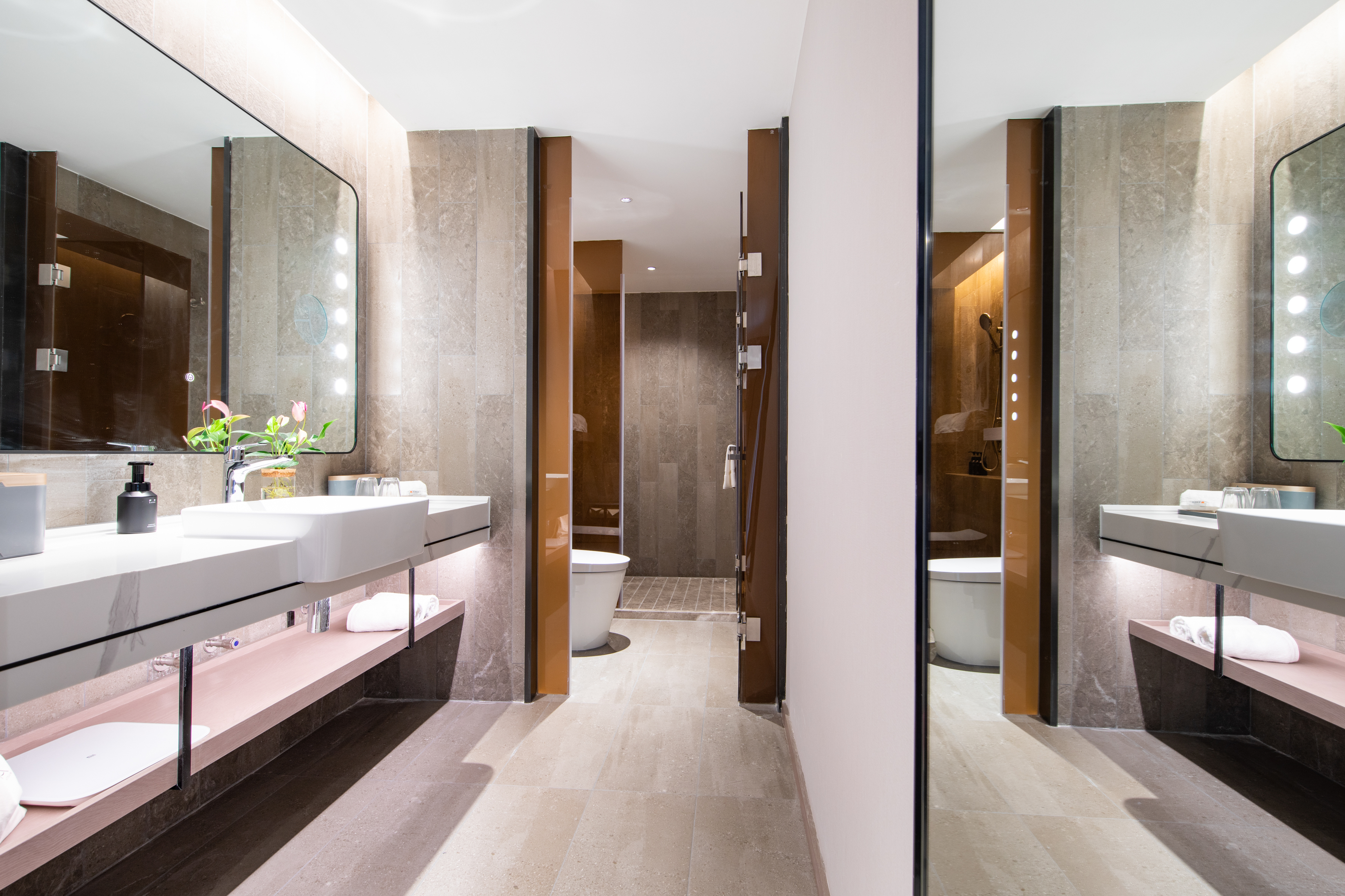 几木家庭房（小冰箱+徕芬吹风机+投屏+深睡枕Pro）