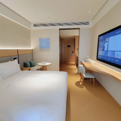 商務大床房（65寸智能投屏電視+小冰箱） 全季飯店（廈門翔安馬巷店）優惠