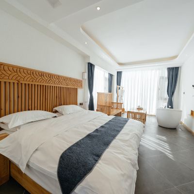 雲靜.陽光大床房 撫雲·供氧輕奢美宿（麗江古城大水車店）優惠