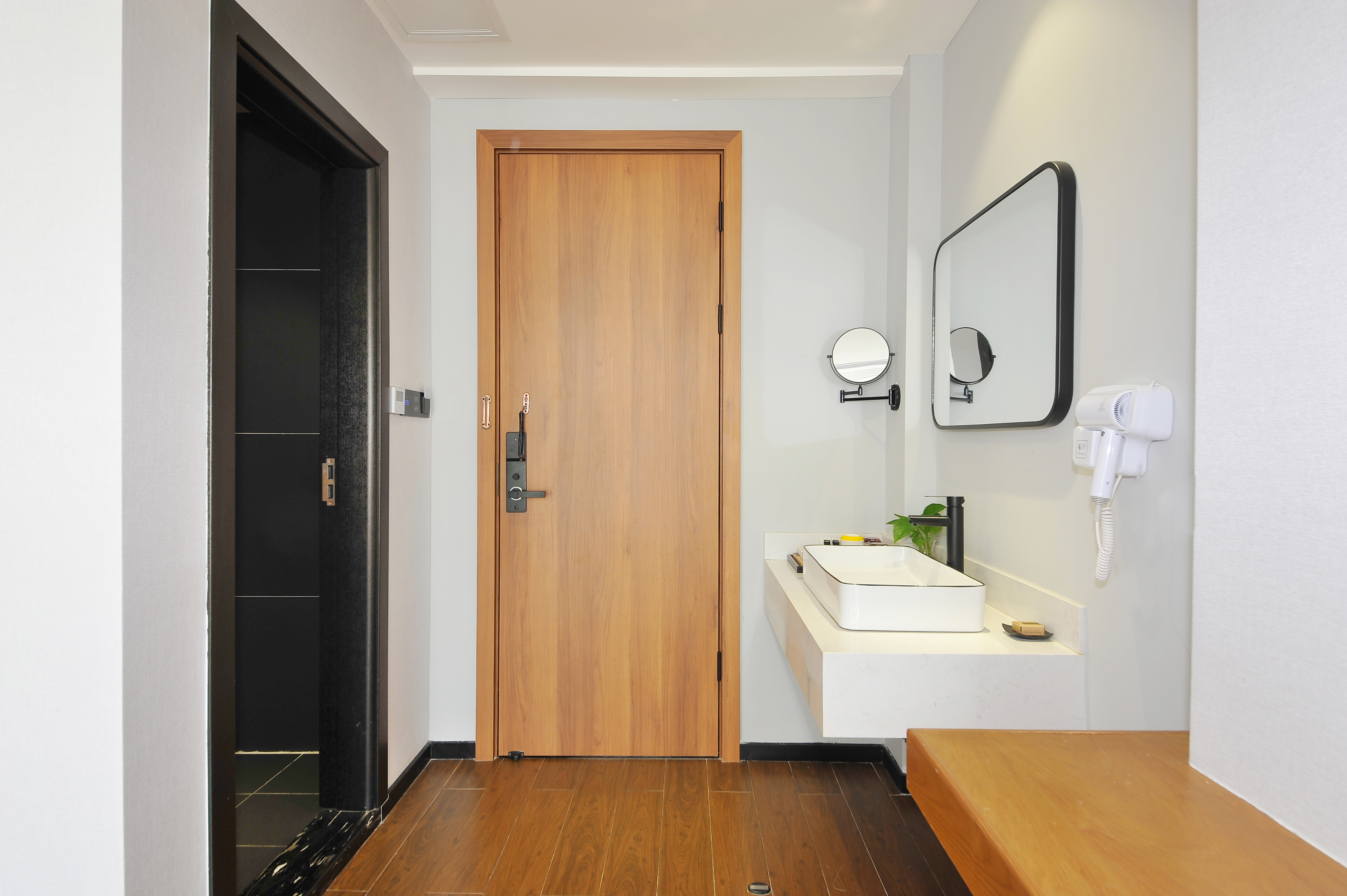 Xianchuang Hotel园景高级大床房 【俯瞰园林·畅享美景】