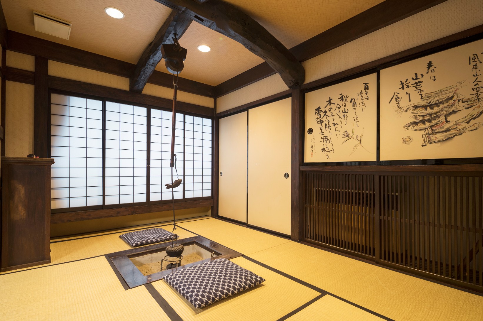 地炉豪华日式房（带浴室和衞生间）