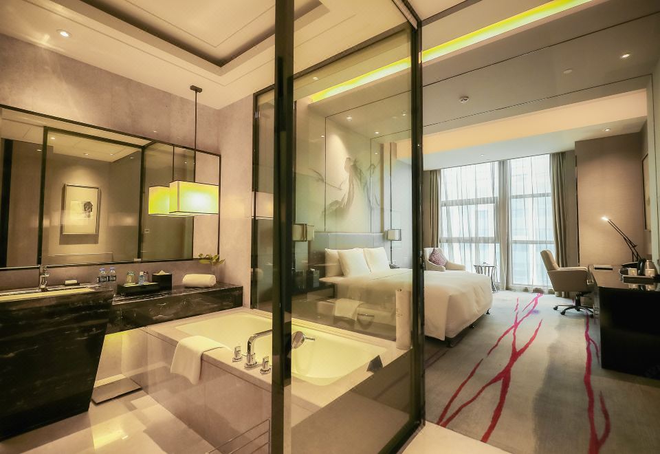 豪华大床房（超大浴缸+高端品牌床垫）