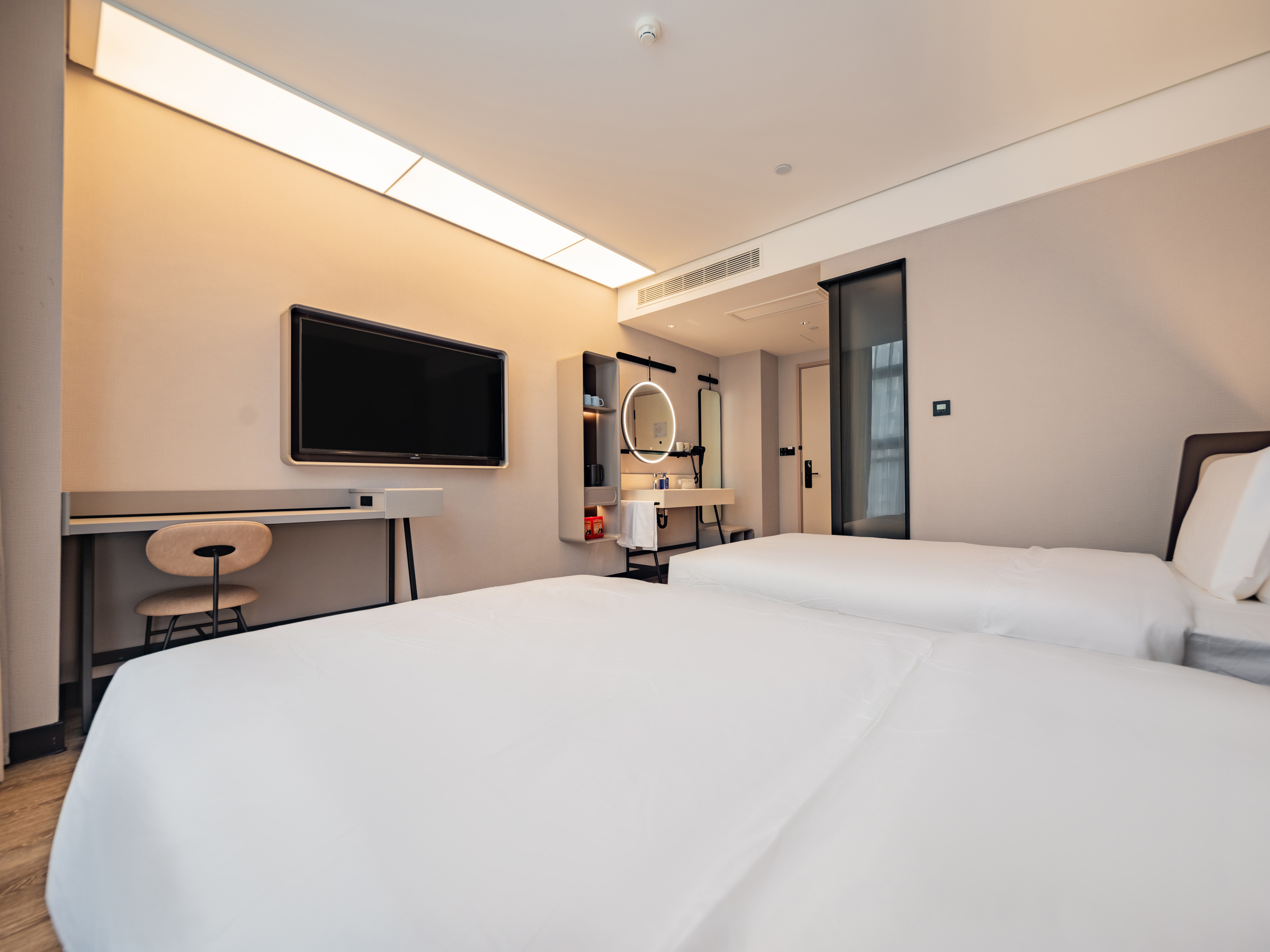 双床房【55寸投屏电视+独立空调+记忆枕+金可儿床垫】