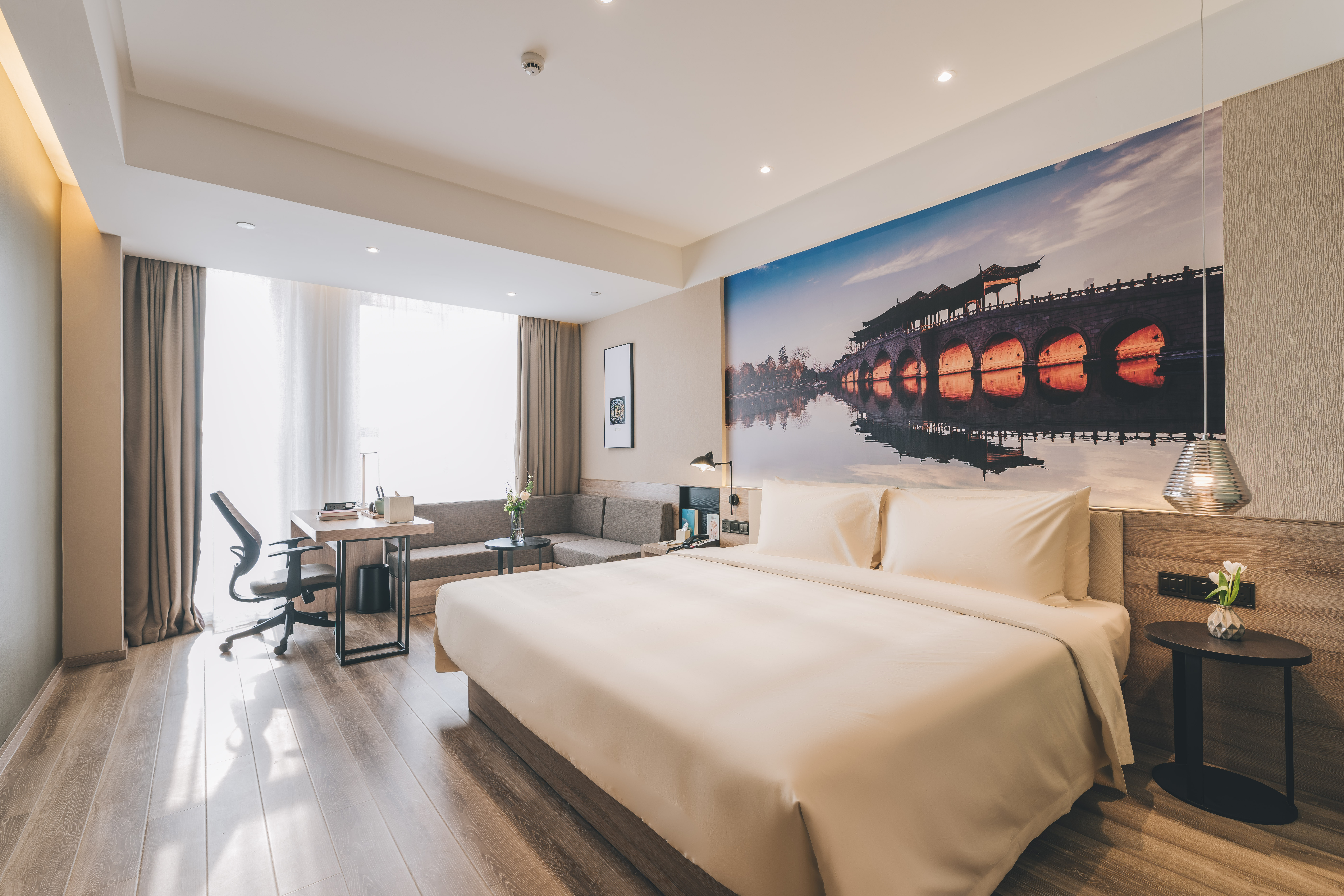 高级大床房（电视投屏）