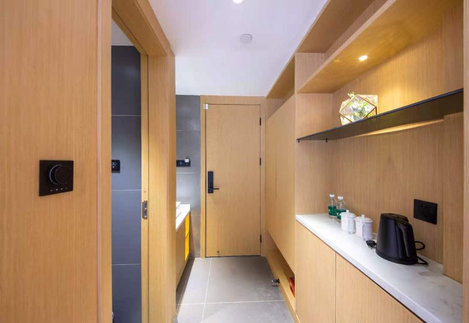 豪华双床房|智能轻奢+休闲座椅