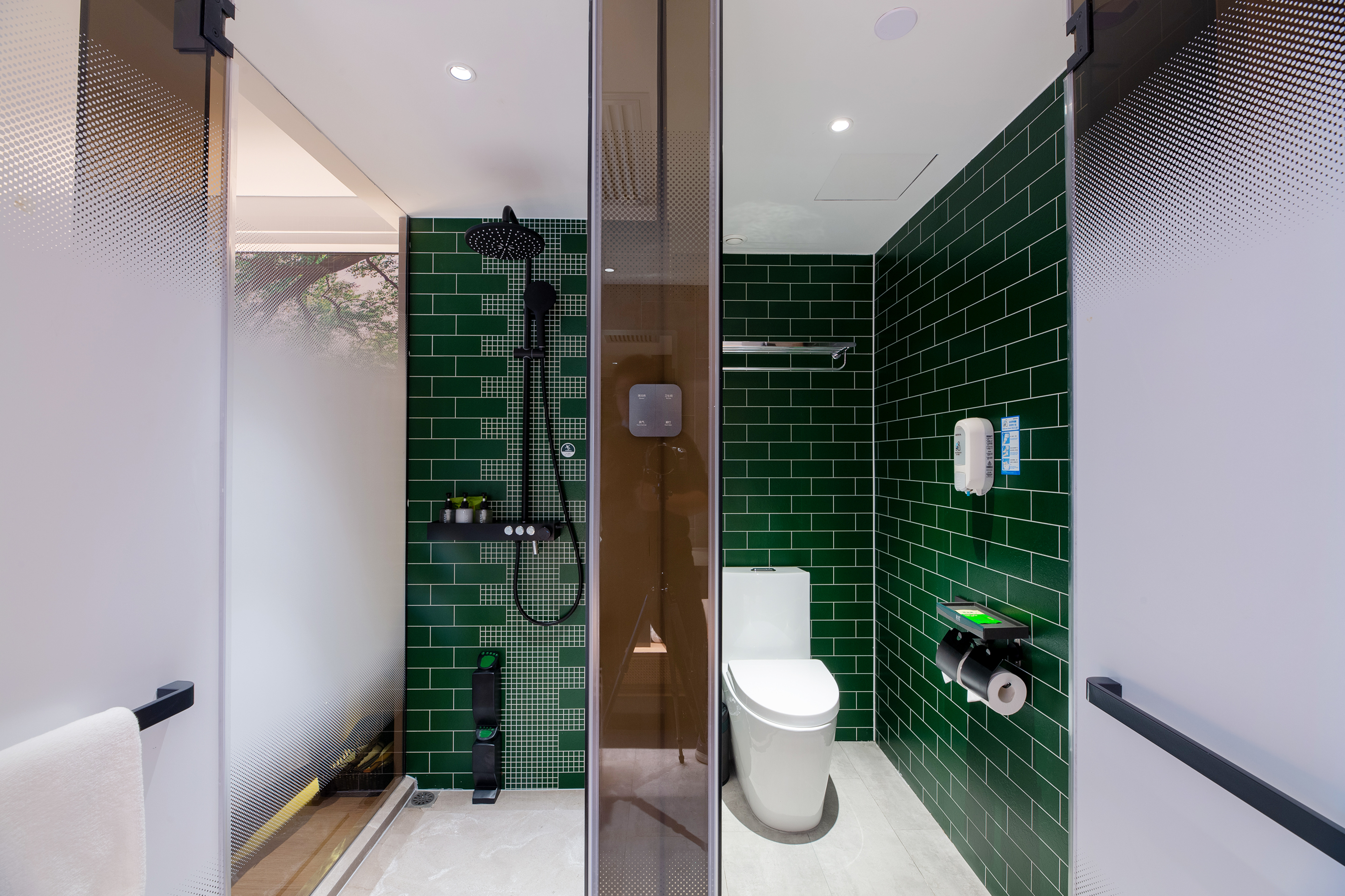 高级亲子房（全屋智能+加湿器+独立空调+独立冰箱）