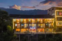 Longji Rice Terraces Xianyuelou Homestay (No. 2 Viewing Platform)