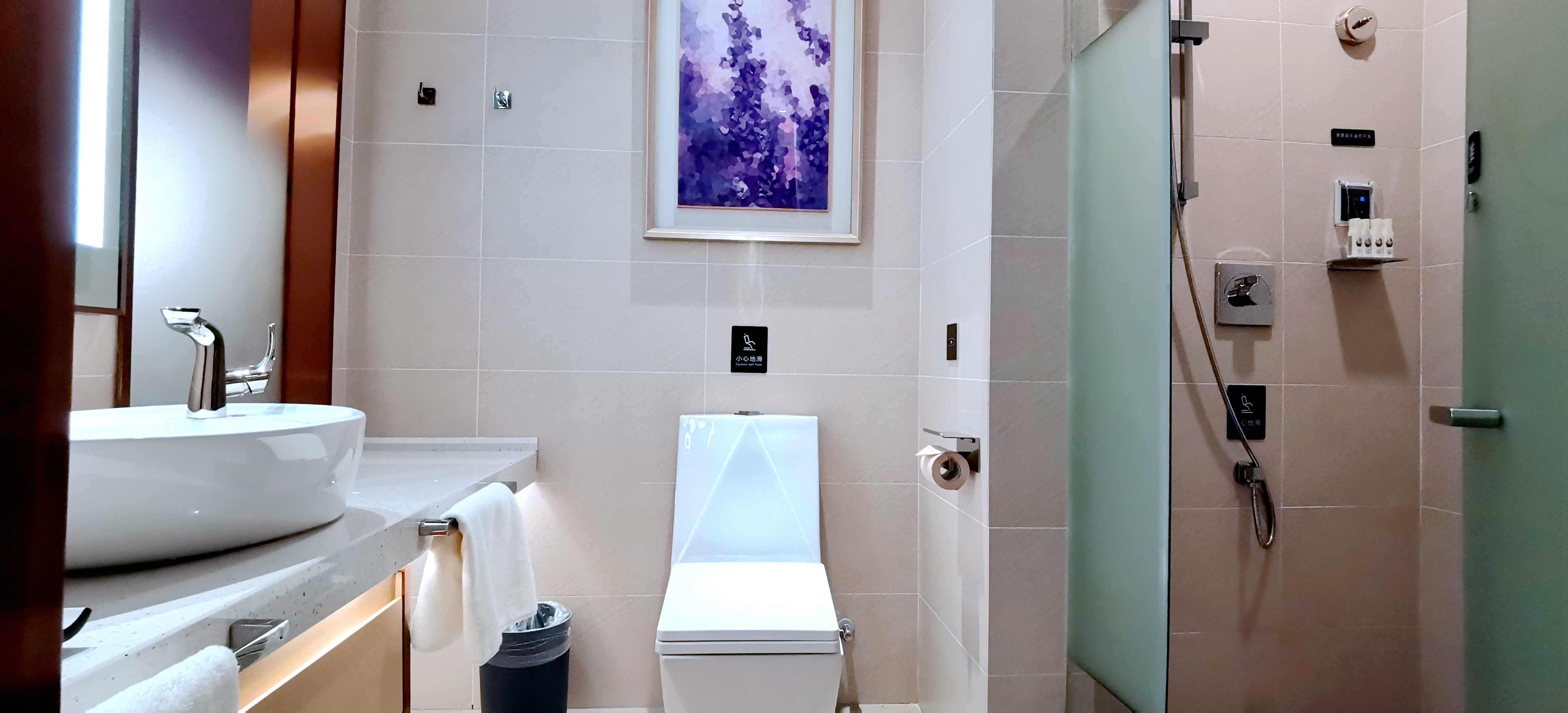 躺平治癒大床房（手机投屏+蓝牙音响+舒适睡眠）