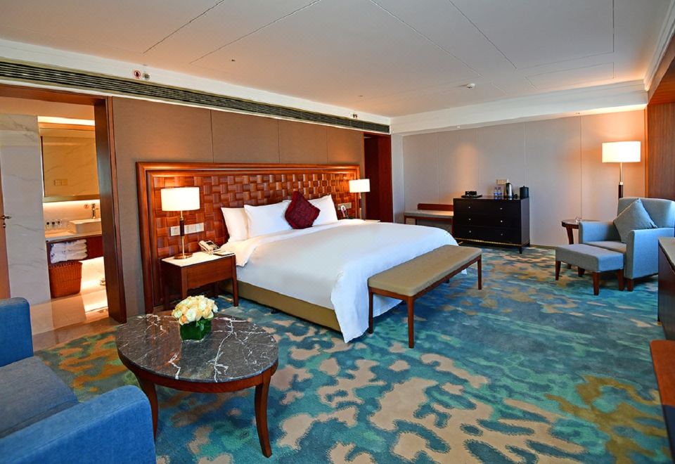 皇冠行政豪華間