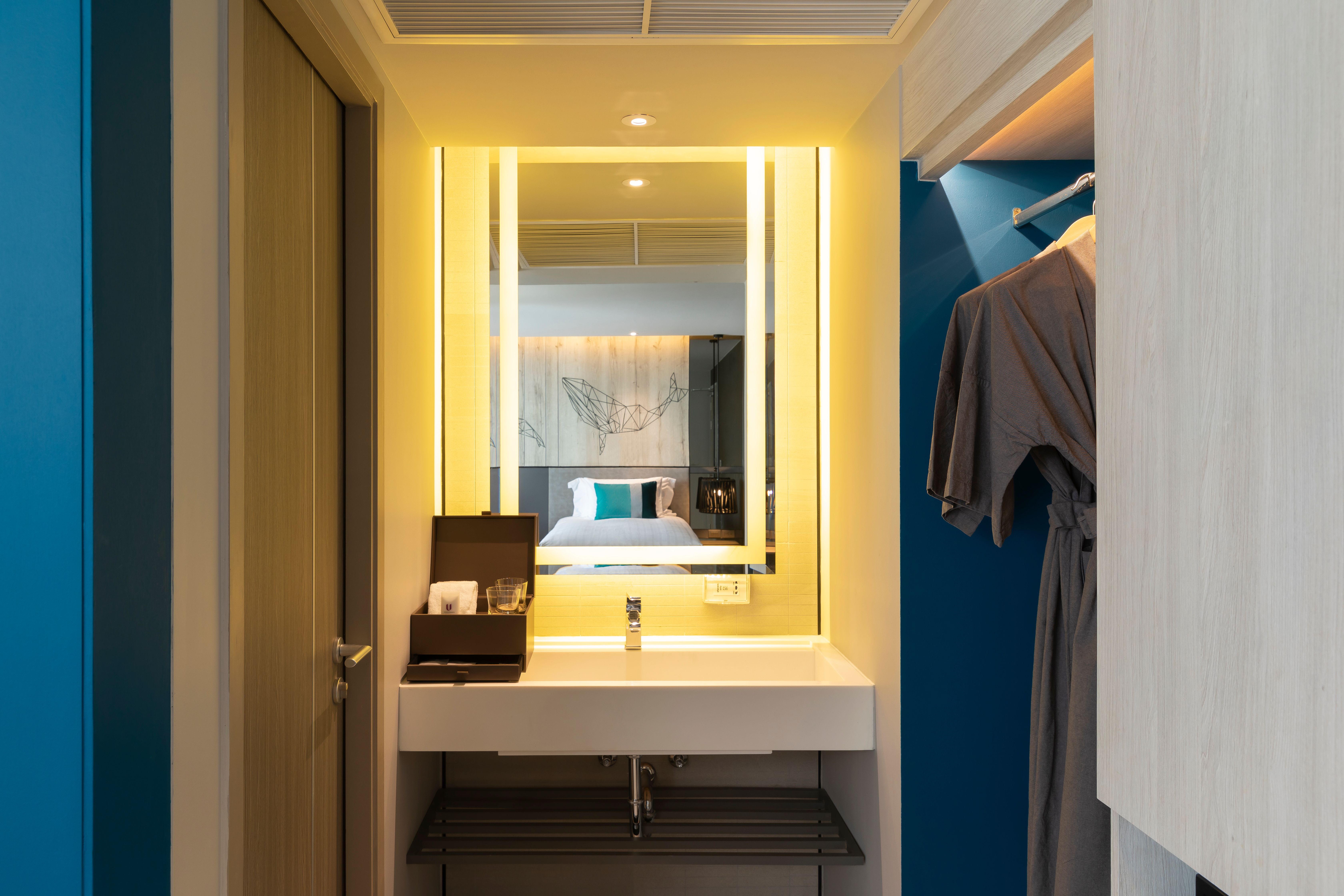 豪华海风三人房 （24 Hours Use Of Room）