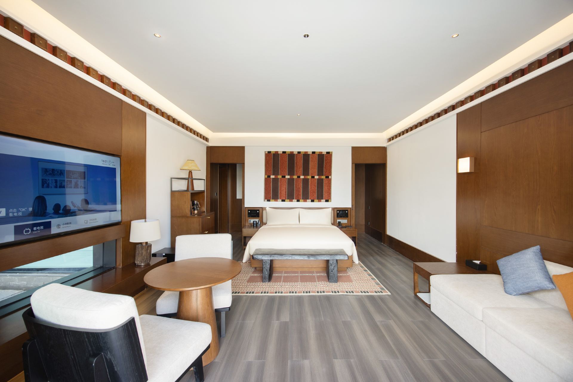 Extreme Horizon Oxygen-Enriched Suite with Mountain View (Heated Flooring + Scenic Balcony + Relaxing Massage Chair)