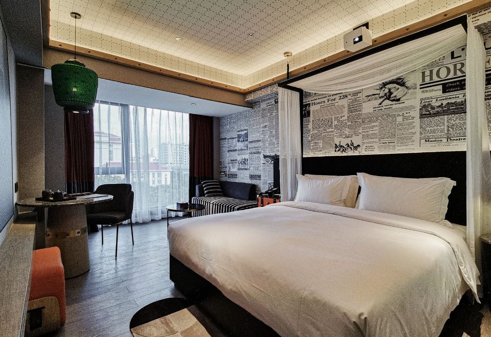 ARTHUR HOTEL CANTON TOWER GUANGZHOUArthur Deluxe Room With Kingbed