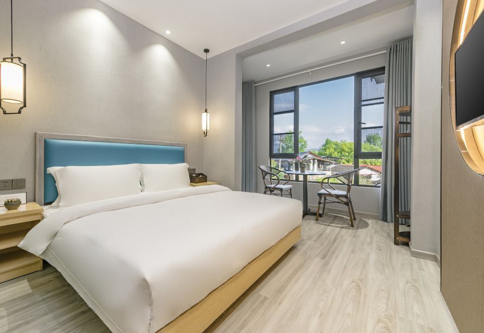 花园景观大床房