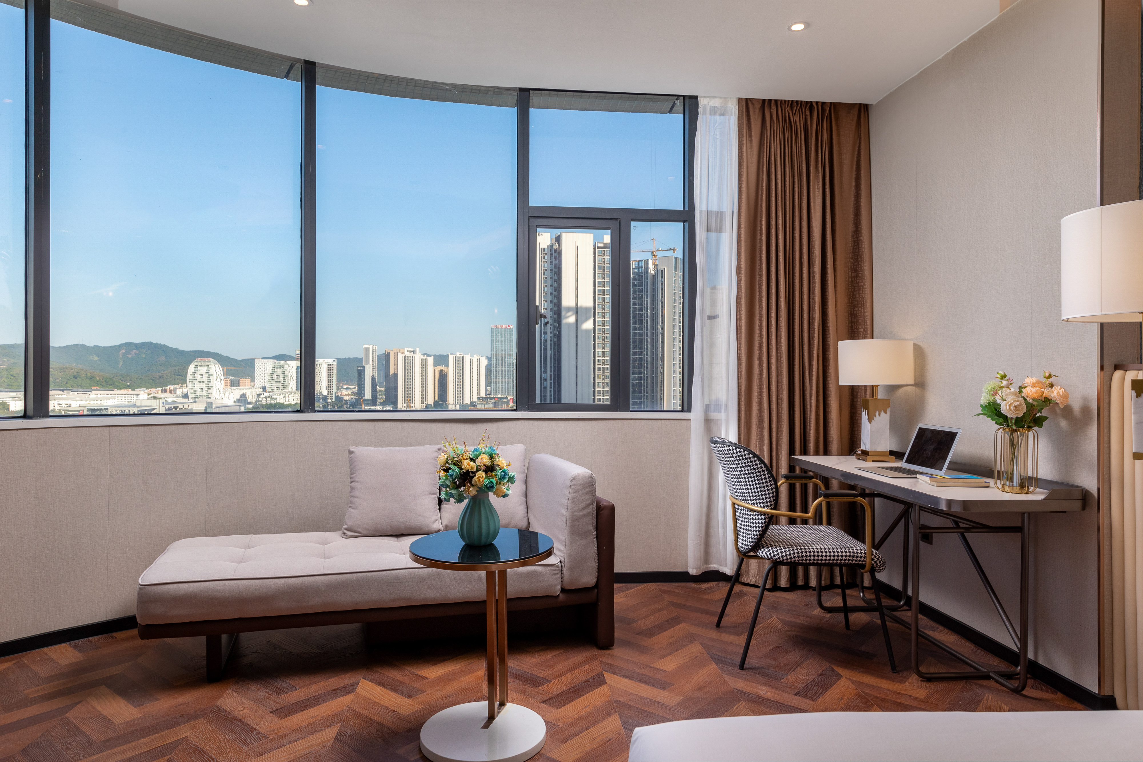 都会商务房（智能马桶-小冰箱-裸棉寝具-陶瓷茶具）