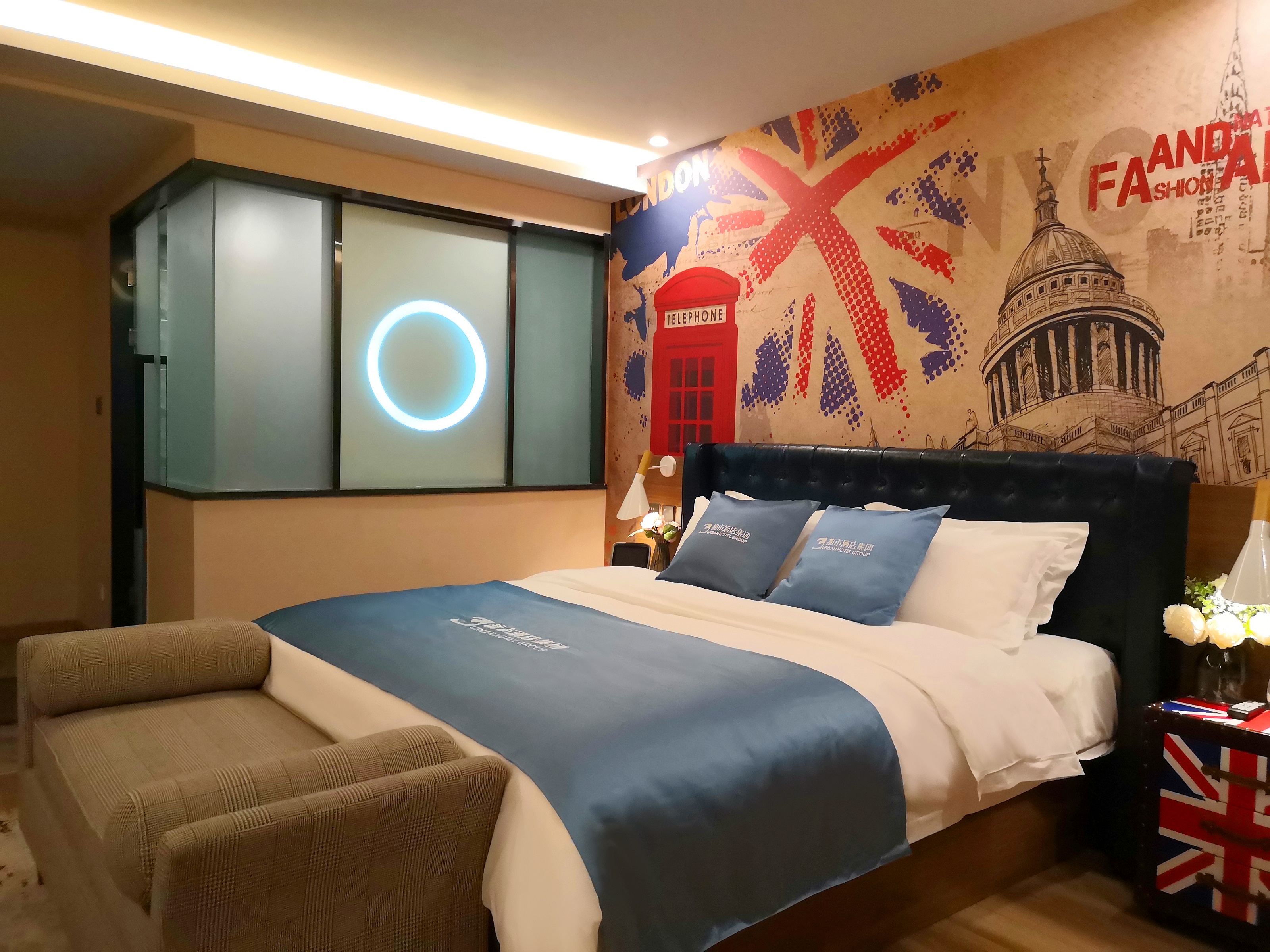 花园尊享大床房