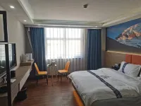 Crescent Bay Hotel