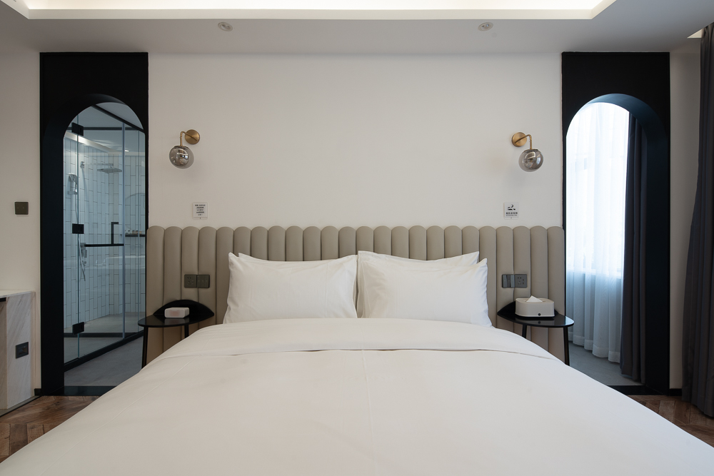 Charmy Way享樂套房-一室一廳+馬歇爾+戴森+浴缸+冰箱