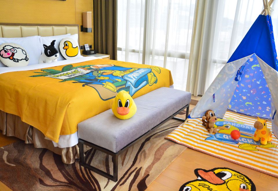 小黃鴨主題親子房