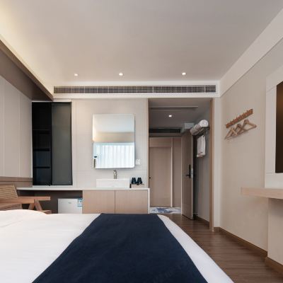 Queen Room With City View 沃林凈旅酒店（重慶解放碑洪崖洞店）優惠