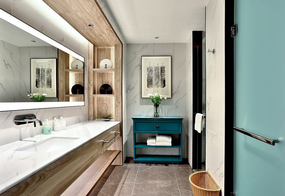 书·豪华大床房