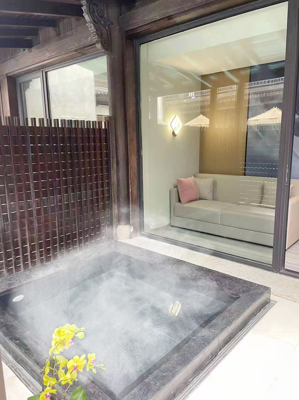 河景庭院恒温私汤双床房