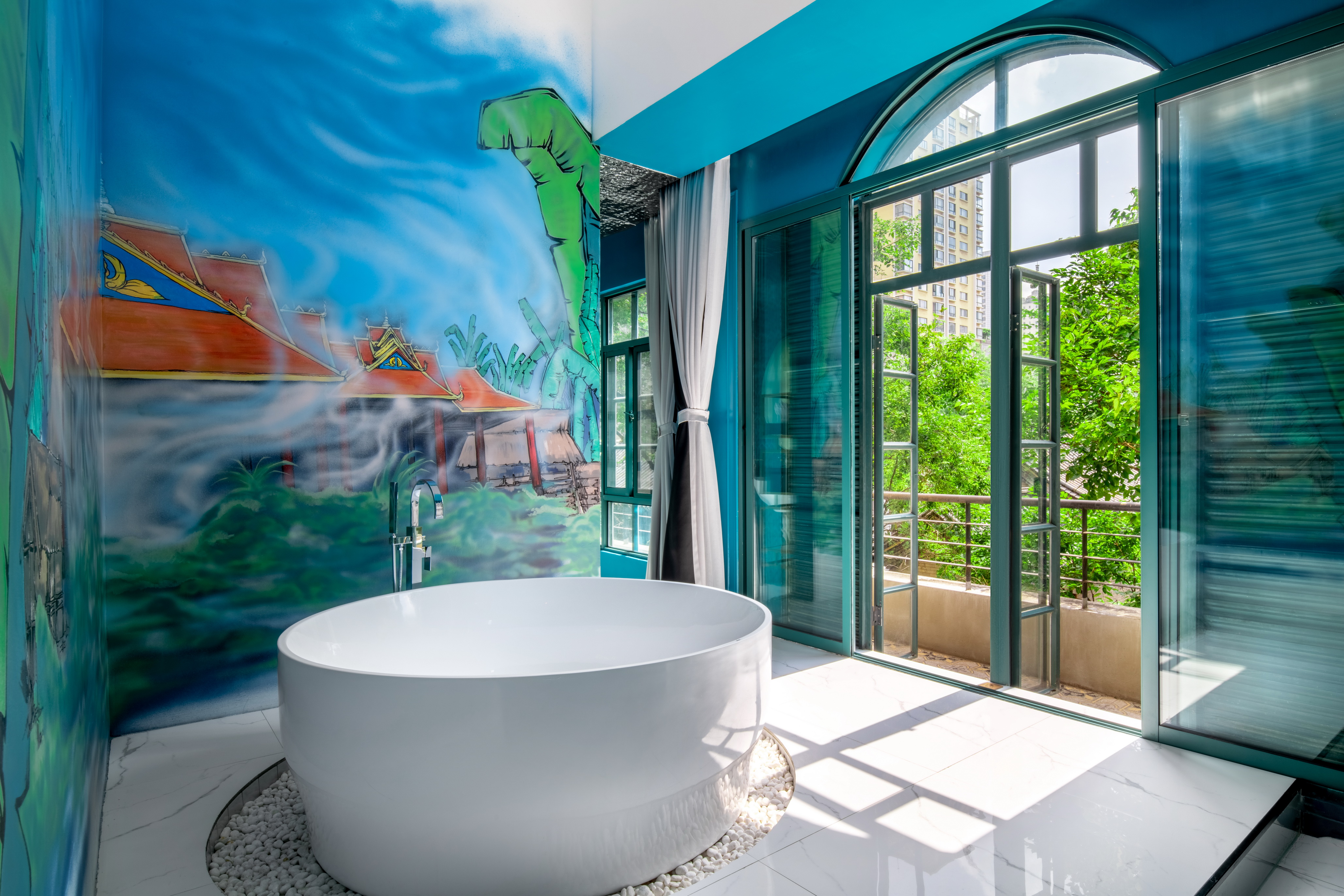 傣族|奢享270°全景浴缸阳台大床房