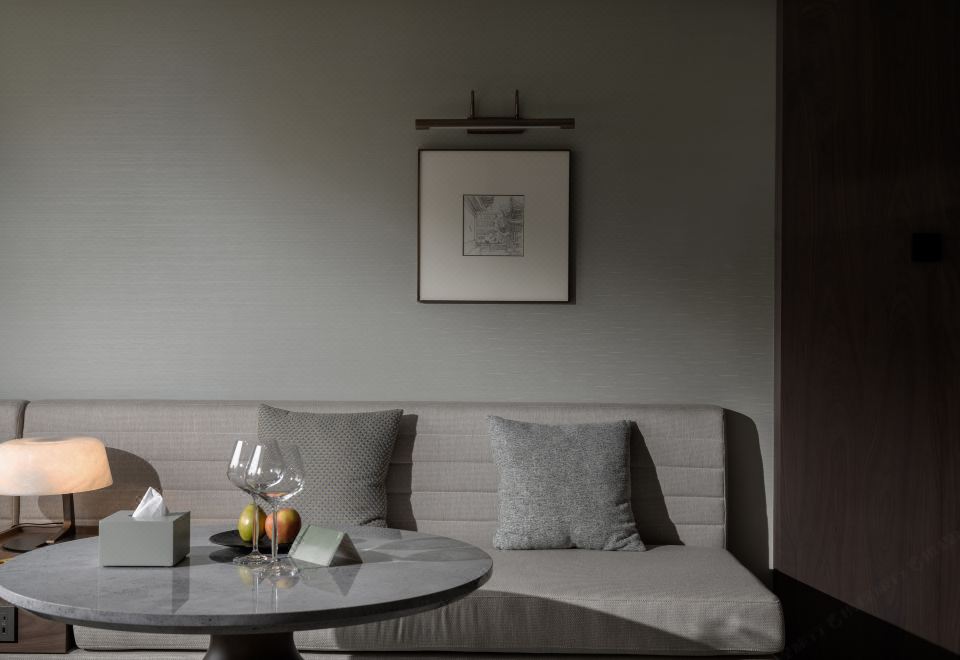 THE TAI HOTELElegant Suite - Dawn And Dusk Scenic | Relaxation