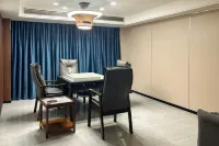 Orange Hotel (Leshan High-speed Railway Station Shihao Plaza)