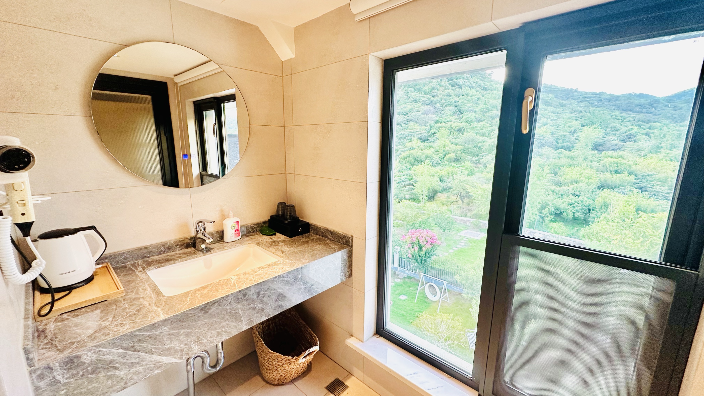 细雨凝香·双床房（山景+独立衞浴+舒适床品）