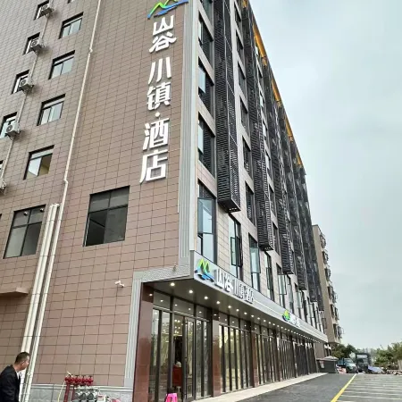 Riverside Bay Hotel