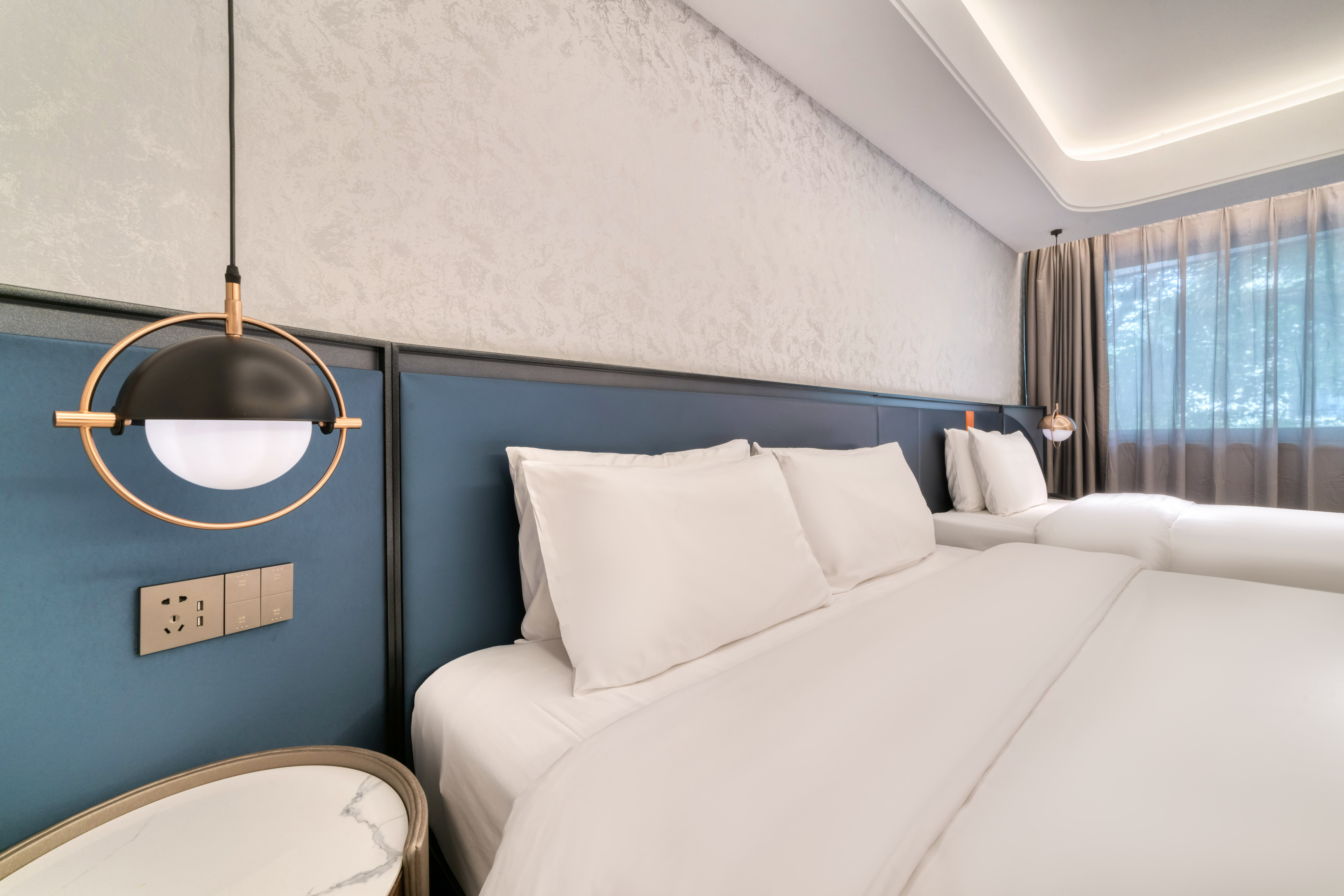 家庭房（莱芬吹风机+智能小度）