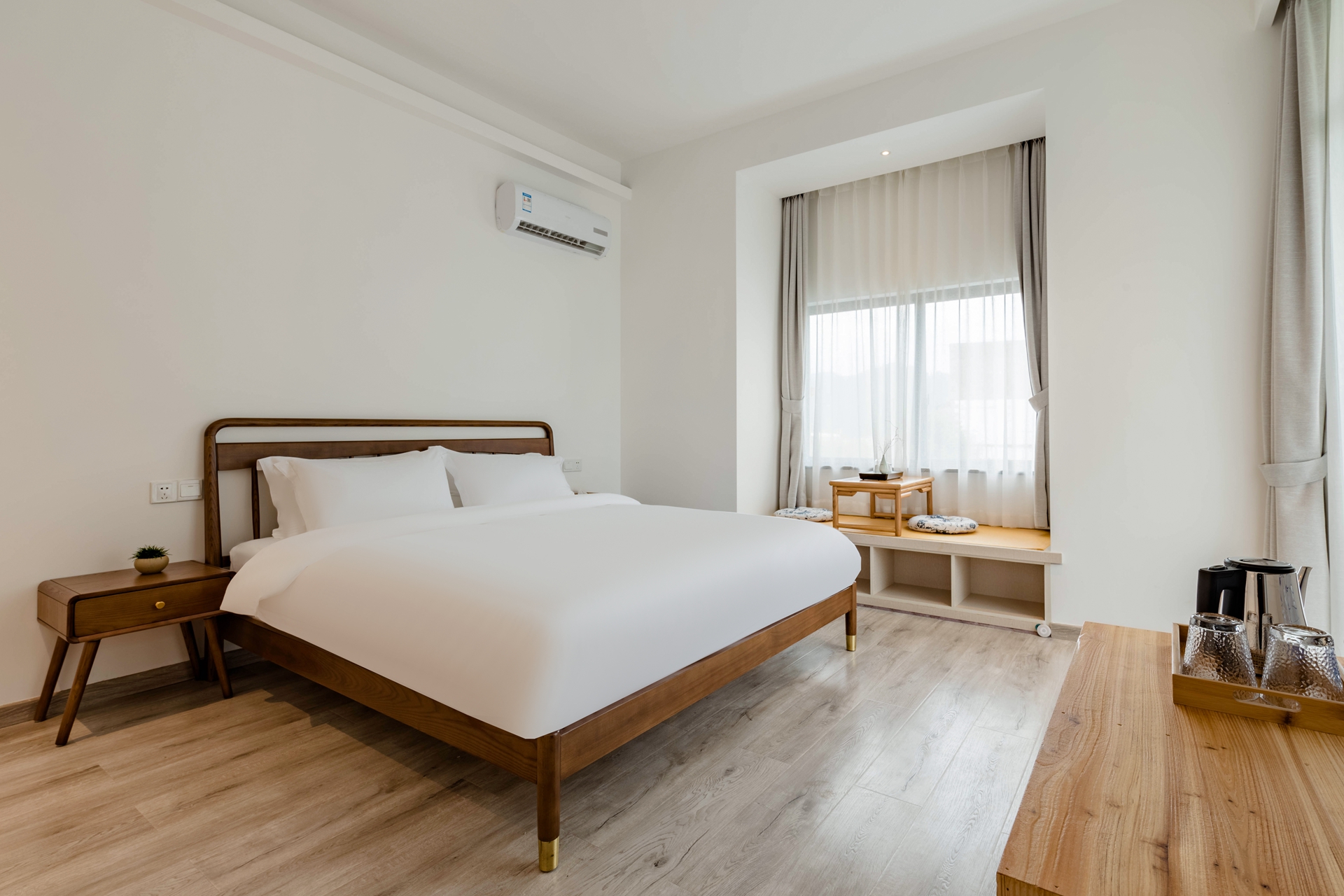 竹意大床房（茶歇小桌+品牌床品+卧室冰箱）