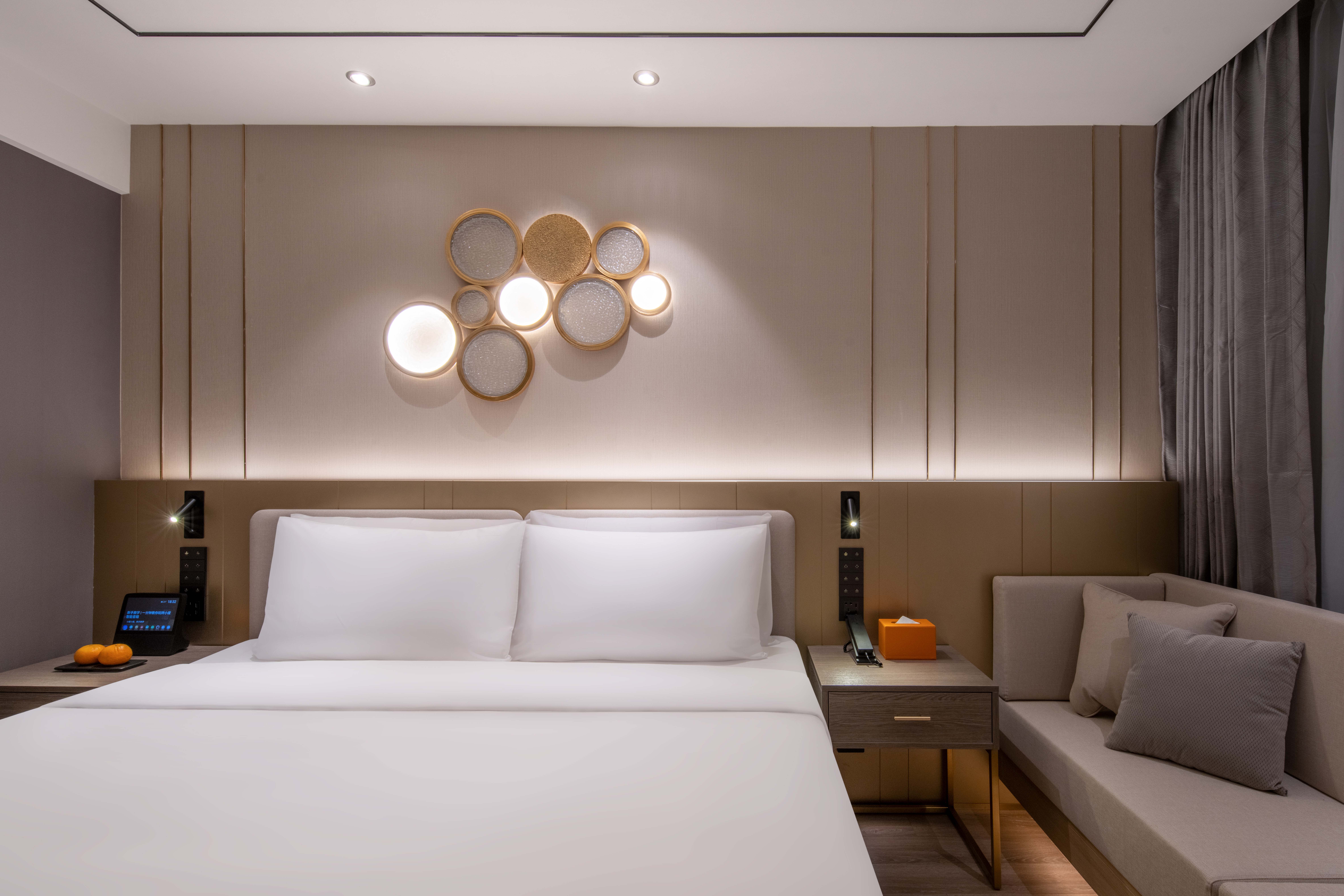 高级大床房（小度智能客控）