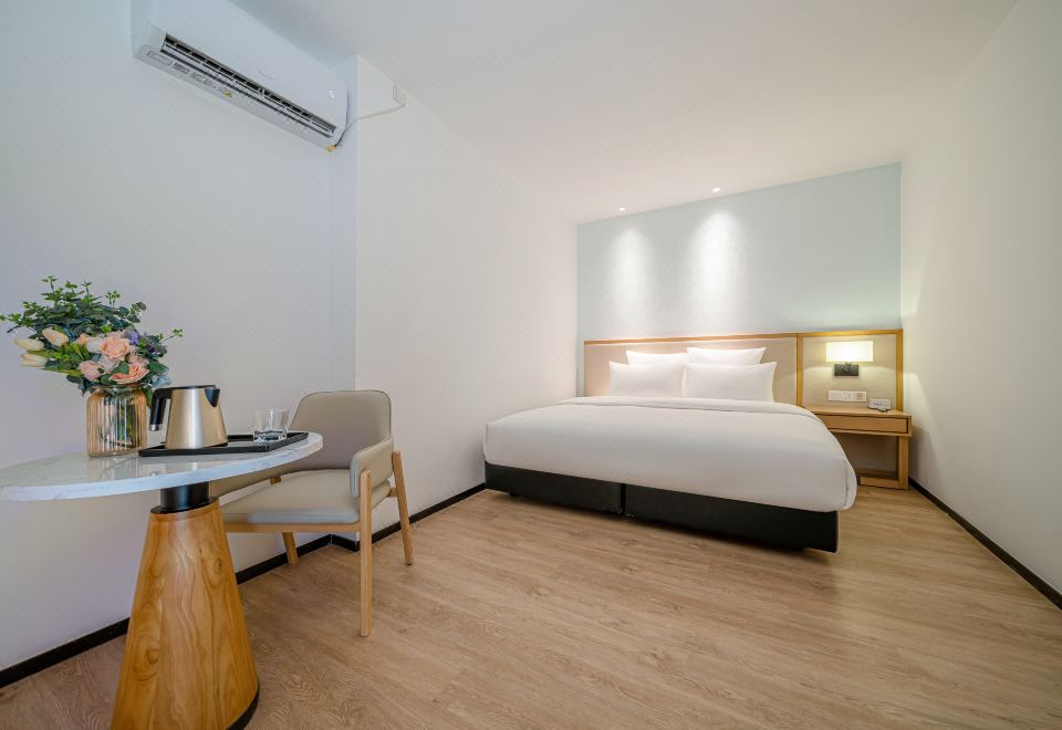 Yongheng Langyue Collection Hotel (Nanning Railway Station Chaoyang Square Subway Station)Special Queen Room