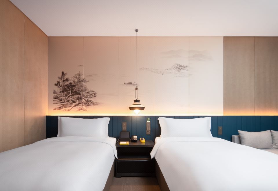 Mhub by MGM Nanjing JiangningSuite With Courtyard View