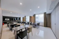 W·設計師飯店（沁陽汽車站店）