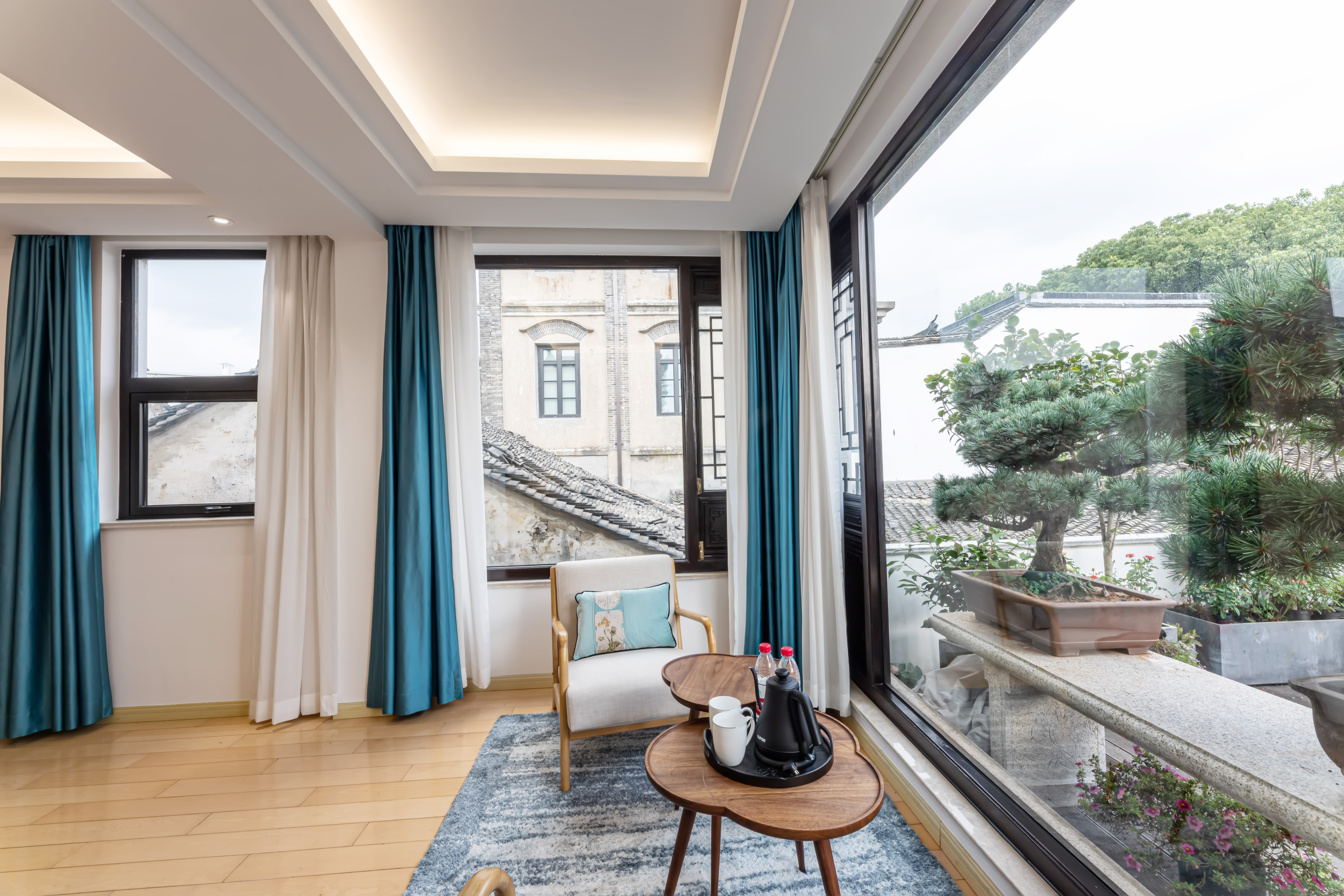 悠悦豪华全景露台双床家庭房