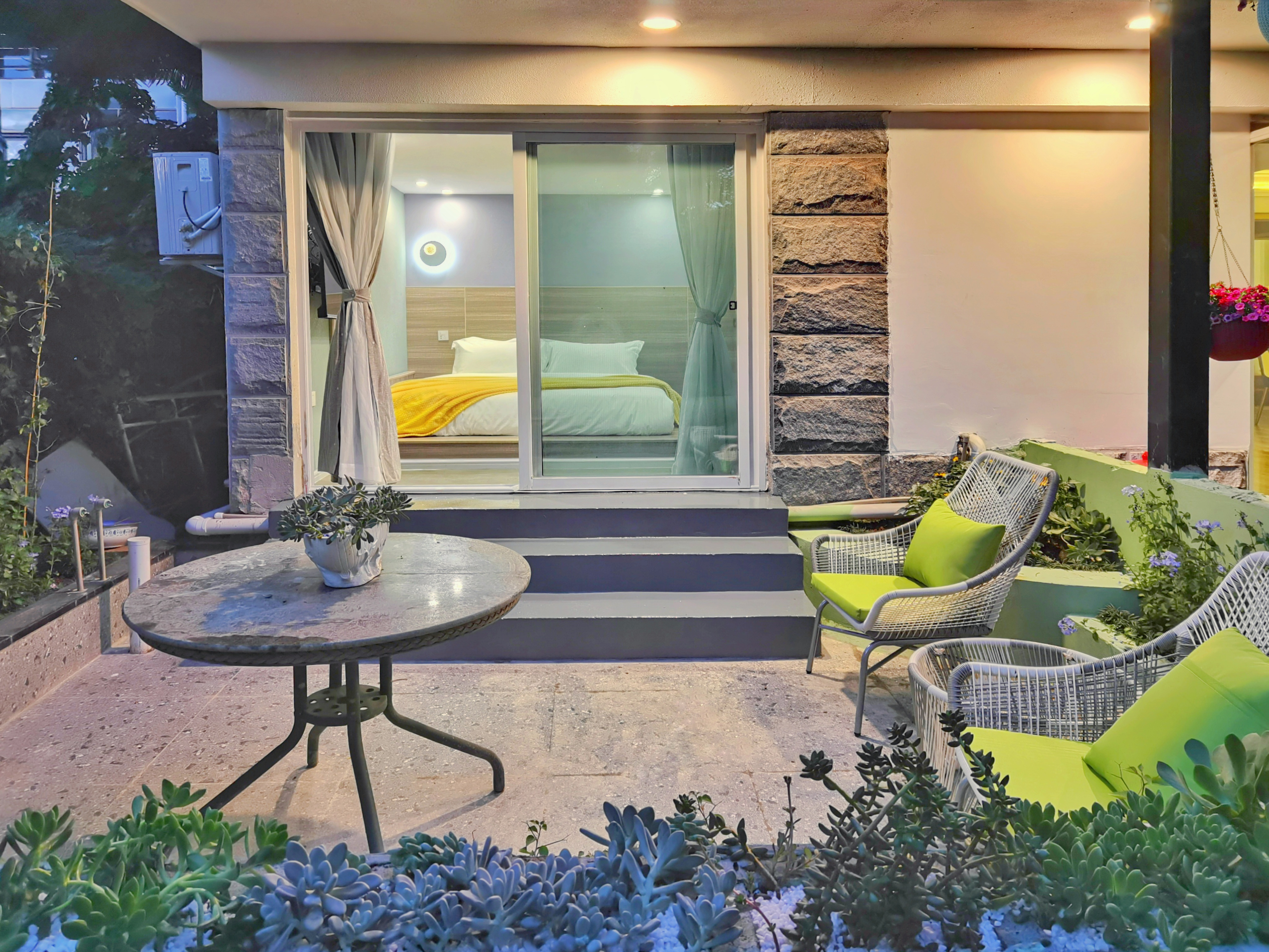 尘境·花园大床房（休闲露台丨小花园丨榻榻米）