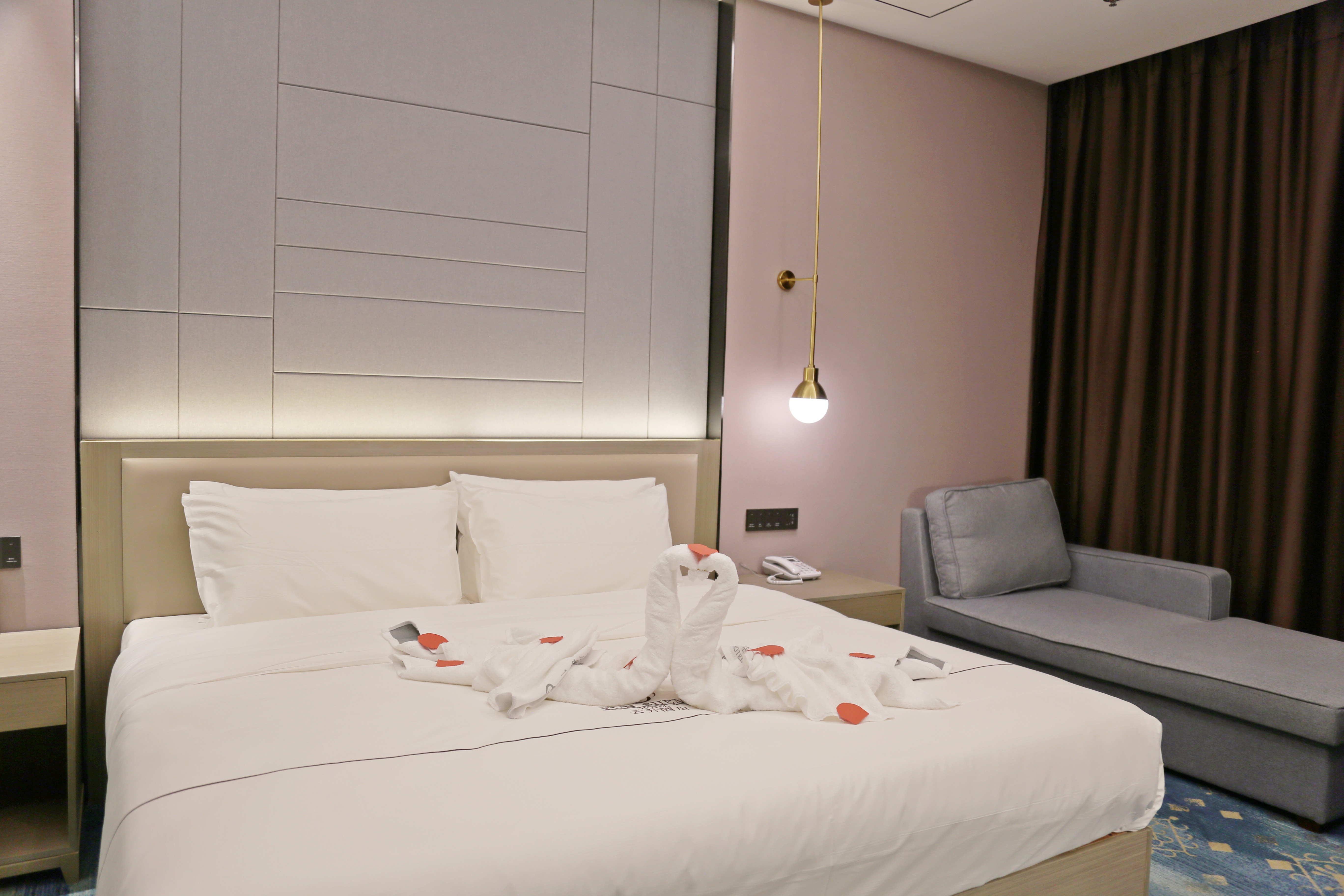 豪华|轻奢大床房