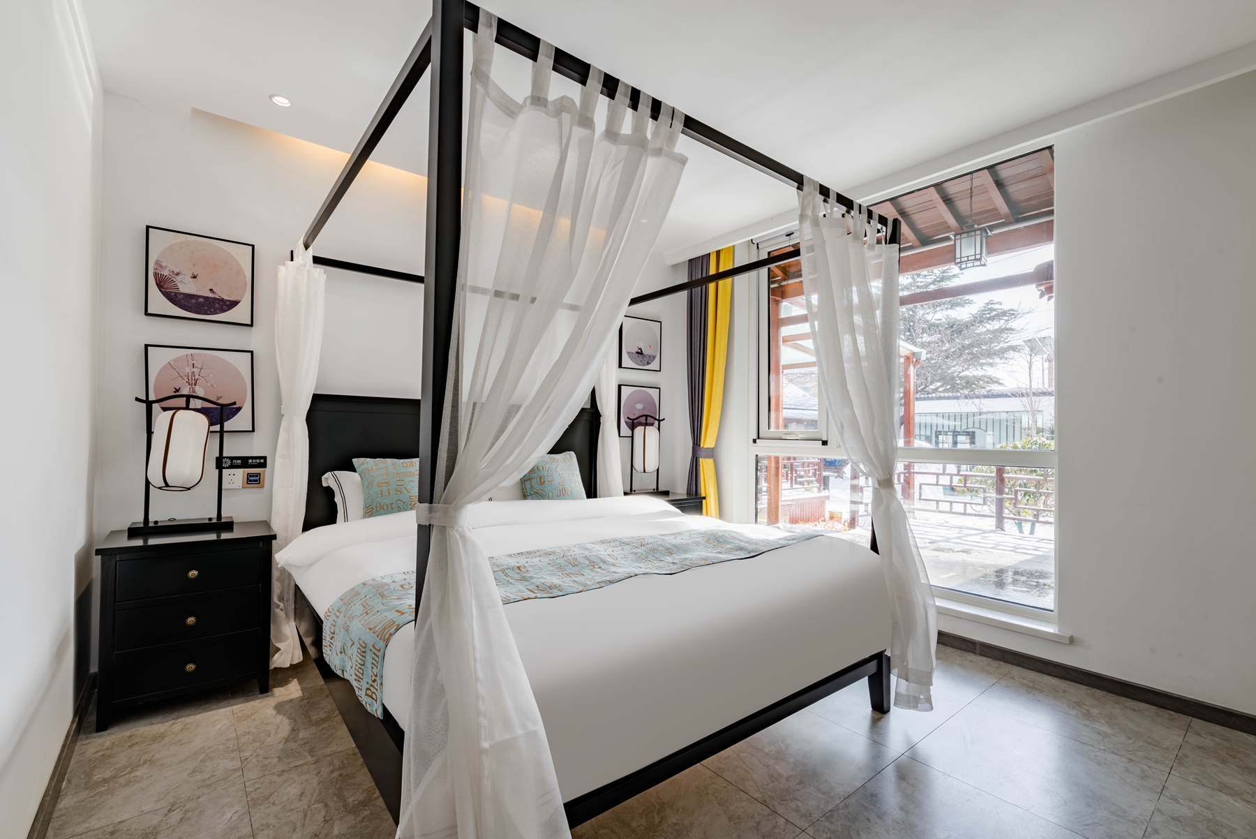 静居大床房（全景落地+园林景观+轻纱帷幔）