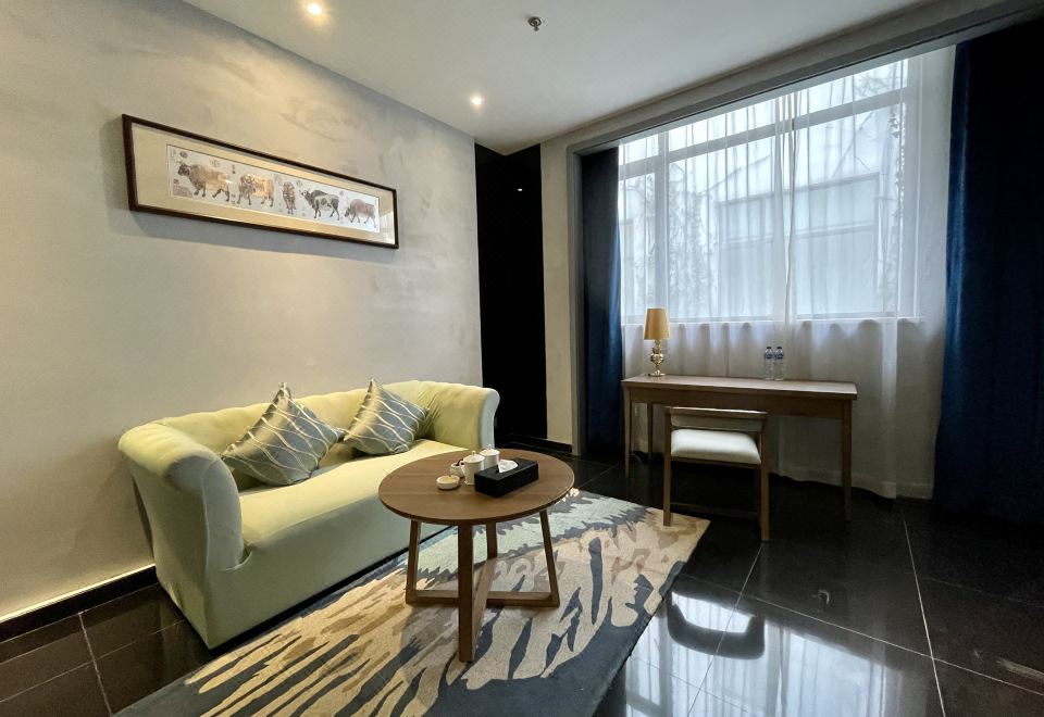 雅致豪华大床房