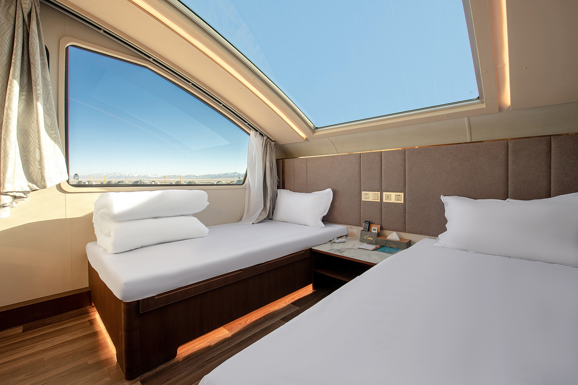 星夜璀璨|欢聚家庭房车四人间-星空天幕