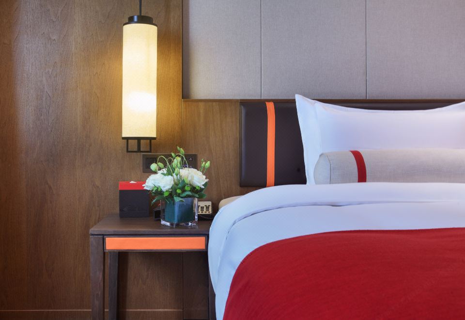 逸宁城景大床房（智能客控+乾湿分离+智能马桶）