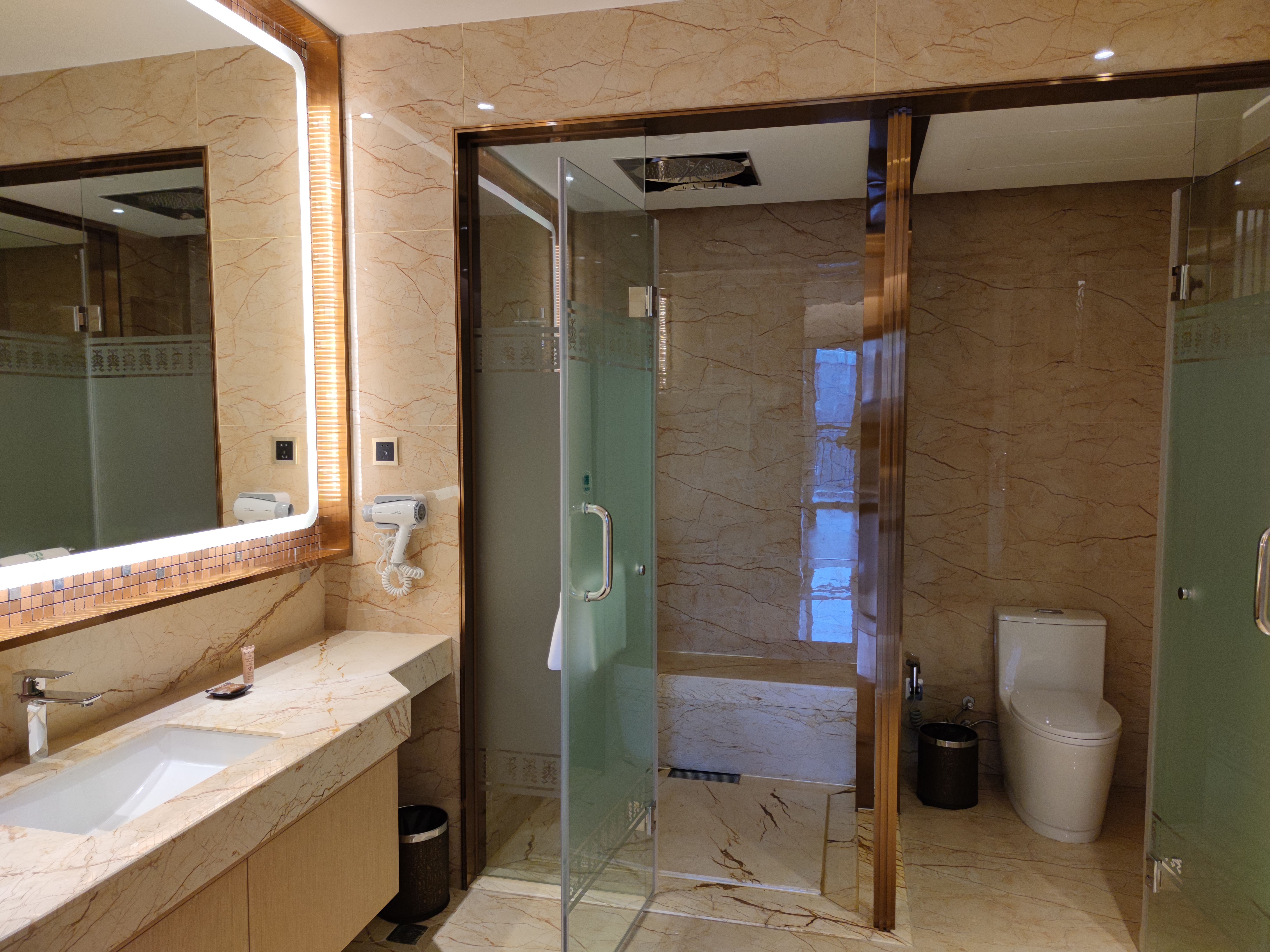 酒店B栋温泉双人房I独立泡池