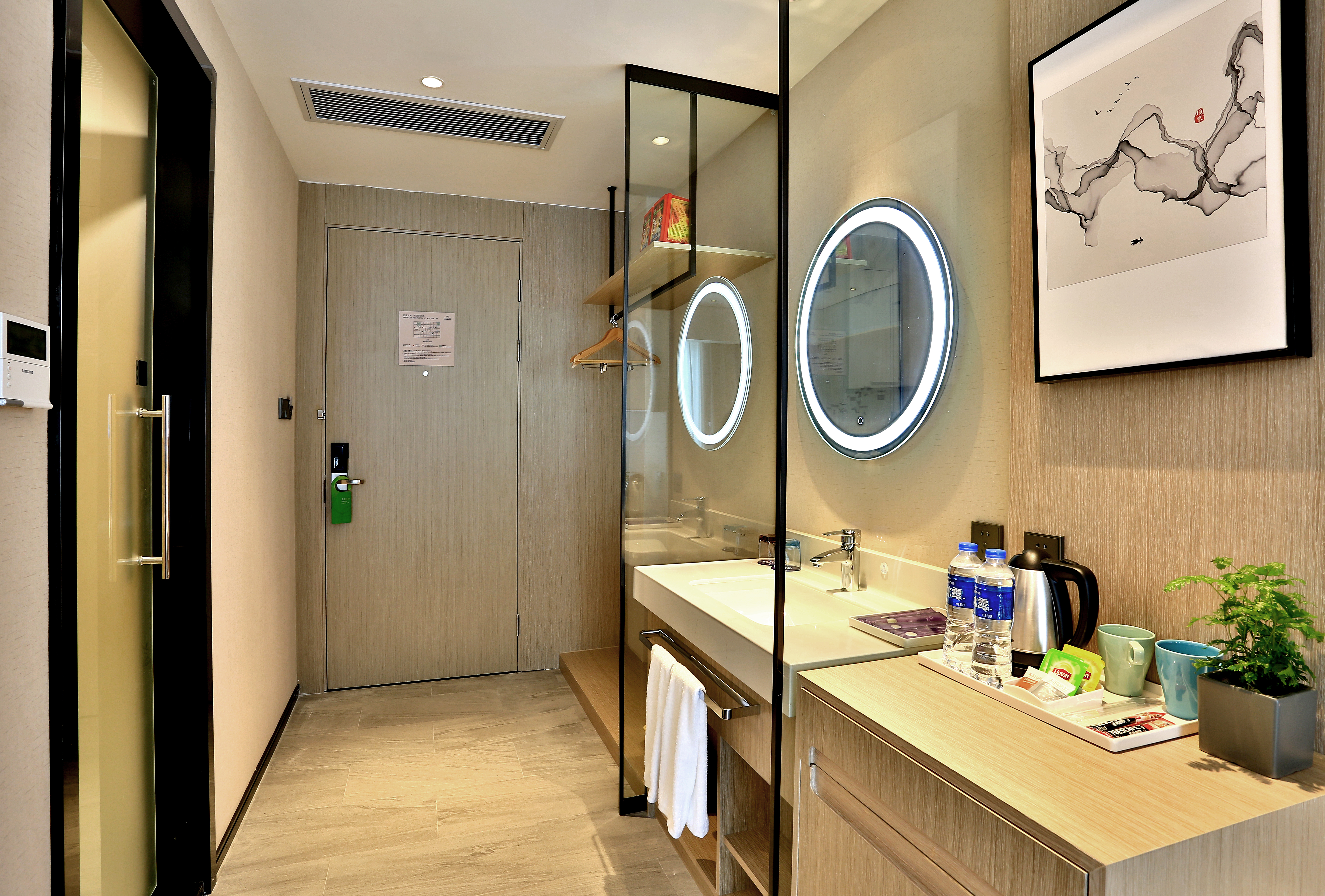 豪华双床房（高清电视+舒睡床品+落地窗）