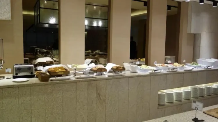 クラウン ハーバー ホテル 釜山 食事・レストラン