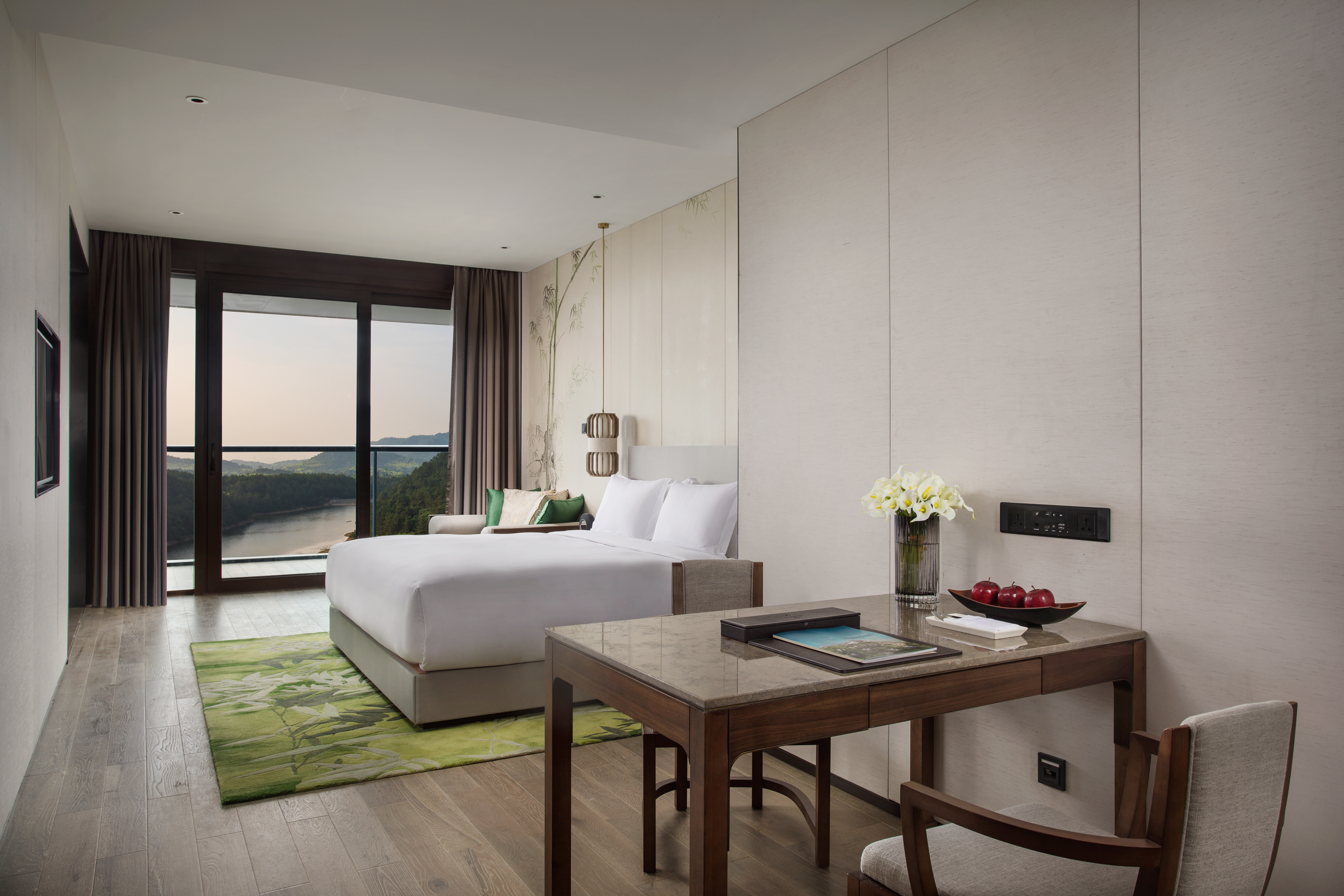 湖景养修大床房